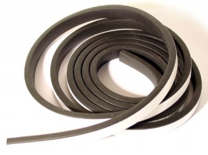 Seal under fuel tank, mousse