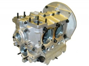 Case with cylinder opening for 94 mm bore CNC adapted