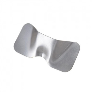 Catch plate on apron, engine lid