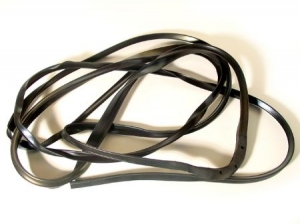 Front hood seal